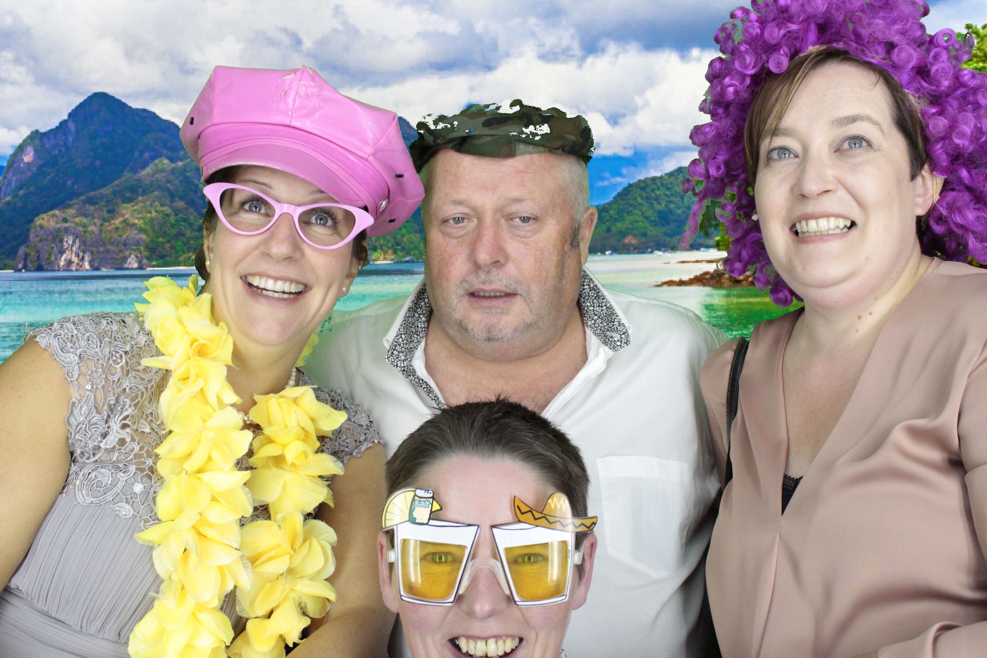 Mr & Mrs Johnson | View more photos from the event at gallery.myphotoboothexperience.co.uk/u/MyPhotoBoothExperienceLtd/Mr-Mrs-Johnson